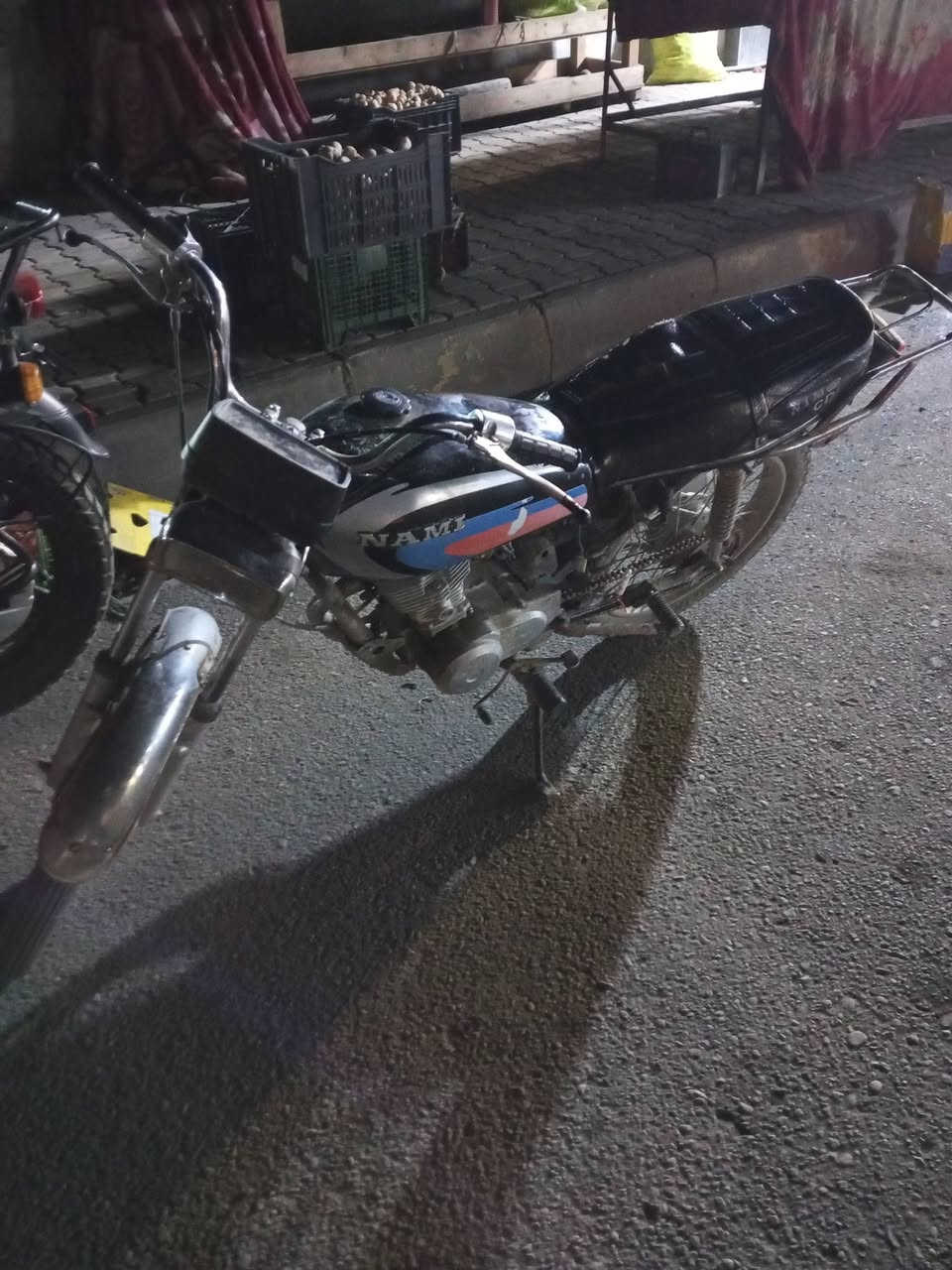 السلام عليكم اربعه غير موديل 16السعر 450مكان كوت حي الجهاد ***********
