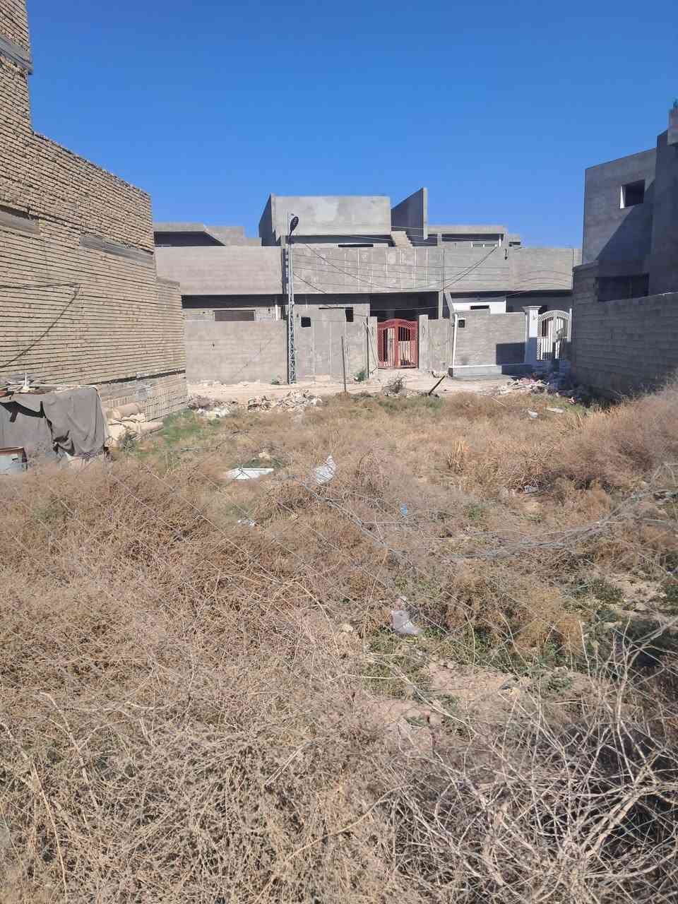 السلام عليكم للبيع قطعة أرض سند زراعي تحويل بسم المشتري مباشر حي الفارس  على النهر مباشر ٣٠٠متر  ملاحظه 
1. لدينا عروض كثيره وبمختلف المساحات
 للاستفسار عن السعر والتفاصيل الاخرى مرسله الصفحه او اتصال على الرقم ***********
