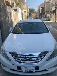 حبايب من رخصه مدير البيج  سوناتا ابيض خليجي 2013 سيارة بسمي شخصيأ محرك...