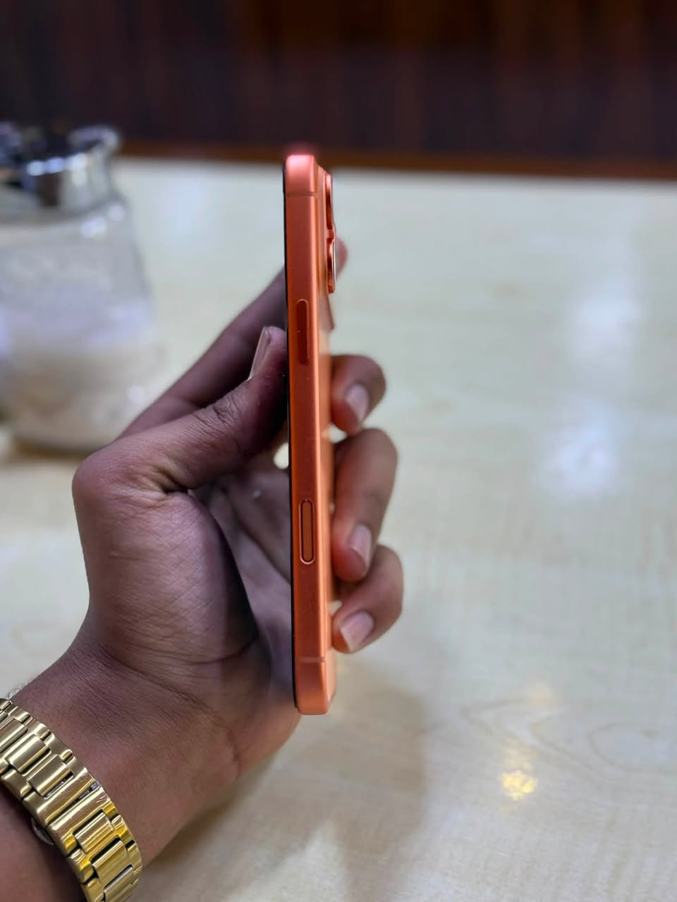 16 برو ماكس 
جهاز نضيف جدا 
ذاكره 256
بطاريه 100 
دورات الشحن ١٨٥٠
شريحه الاكترونيه 
جهاز بعده في الضمان
السعر ١٨٥٠ 
***********
