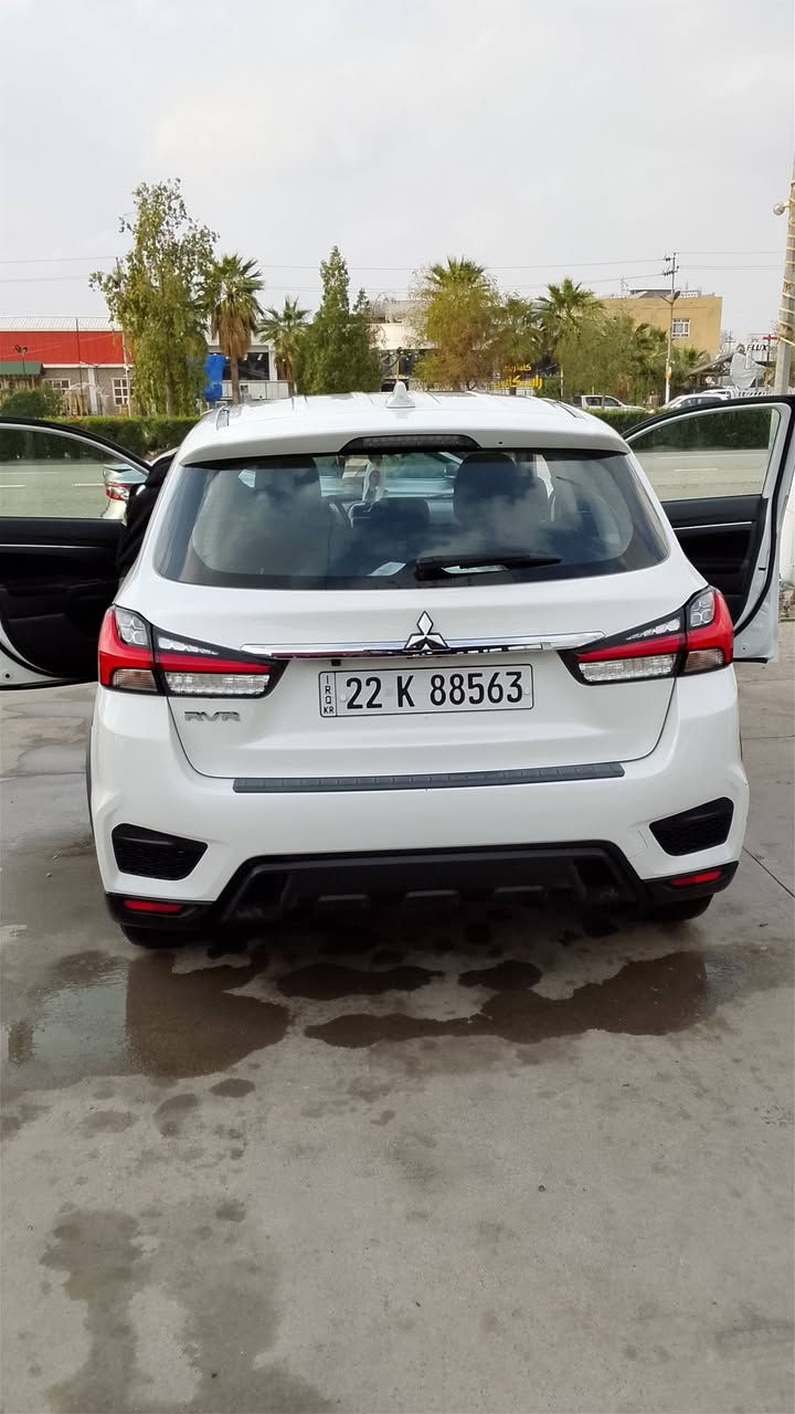 🔻Mistubushi Outlander Sport  میستوبیشی ئاوتلندەر🔺
➖➖➖➖➖➖➖➖➖➖➖➖➖
(موديل (٢٠٢١🔶
صنع ياباني بمواصفات كندي🔶
لون أبيض🔶
كير اوتوماتيكي🔶
ماشية فقط ١٠٠,٠٠٠ كم🔶
كير ومحرك وتحويل بشرط🔶
فحص و هزة و رقم الماني جديد🔶

هاي السيارة نظيفة جداً، فحص كامل، ما تحتاج أي مصروف، و هاي السيارة بأسمي بعد تشتري في نفس اليوم حول ملكية السيارة باسمك

سعرها : 145$ وقابل للمفاوضات💸
الموقع : أربيل📍
🔸رقم واتساب 🔸***********
