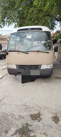 كوستر للبيع محرك والجير كفاله السعر 140 وبيها مجال 07706398238