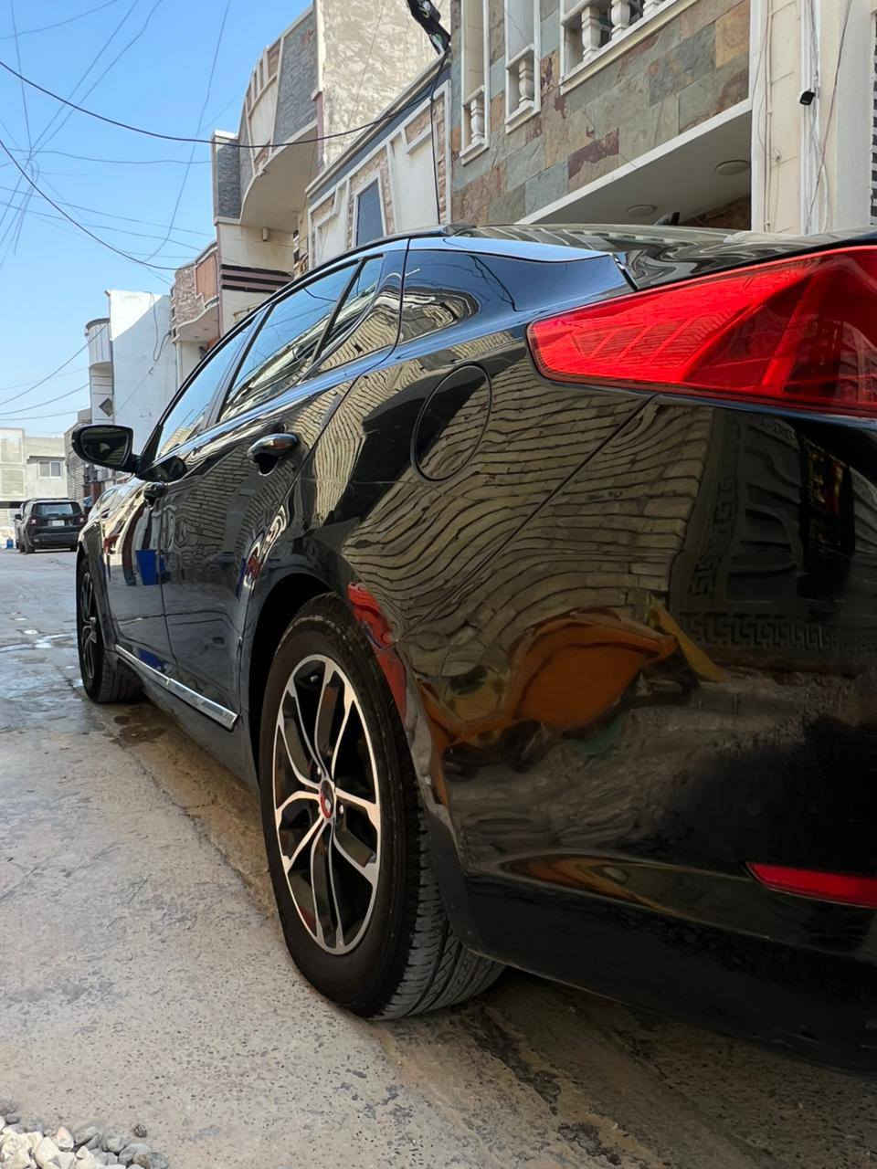 السلام عليكم اوبتما مديل 2013 وارد امريكي سياره كلين بدون ضربه او صبغ السياره  وخير من الله انطي كفاله كير ومكينه  رقم السياره بغداد الطوبجي 
مواصفات السياره تحكم ستيرن شاشه كامره نضام الايكو السياره عليهة عالي زنون اصلي 
السعر 115 بيهة مجال. بسيط*********** بغداد, العراق
