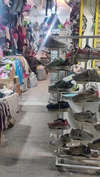 محل كاملة للبيع • المحمودية • خلف مصرف الرشيد