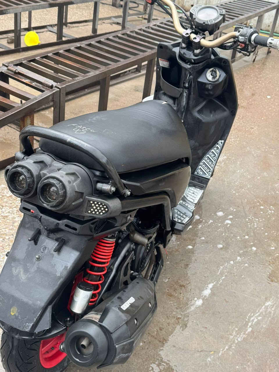 دراجه سكنس جبلي دراجه نضيفه ومكفوله مكينه ما مفتوحه صار شهر نازله من الرمبه مكاني بغداد البلديات رقم التليفون:*********** السعر مليون
200 وبيهه مجال
