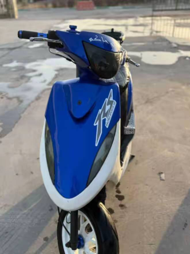 دراجة ماكس عدلة البيع الدراجة مزودة كلهة مكينة ٥٥كلجات امامي خلفي رياضي الدراجة كلهة رياضي كلهة شغالة هندر سلف اشاير يعني كاملة مكملة بيهة شلعة اشك الكاع الموشراي لا يتعبني بروح الحسين السعر 800 الدراجة احلة من الصور بعد مكاني دوانية شارع سالم سبب البيع محتاج والله العظيم ***********
