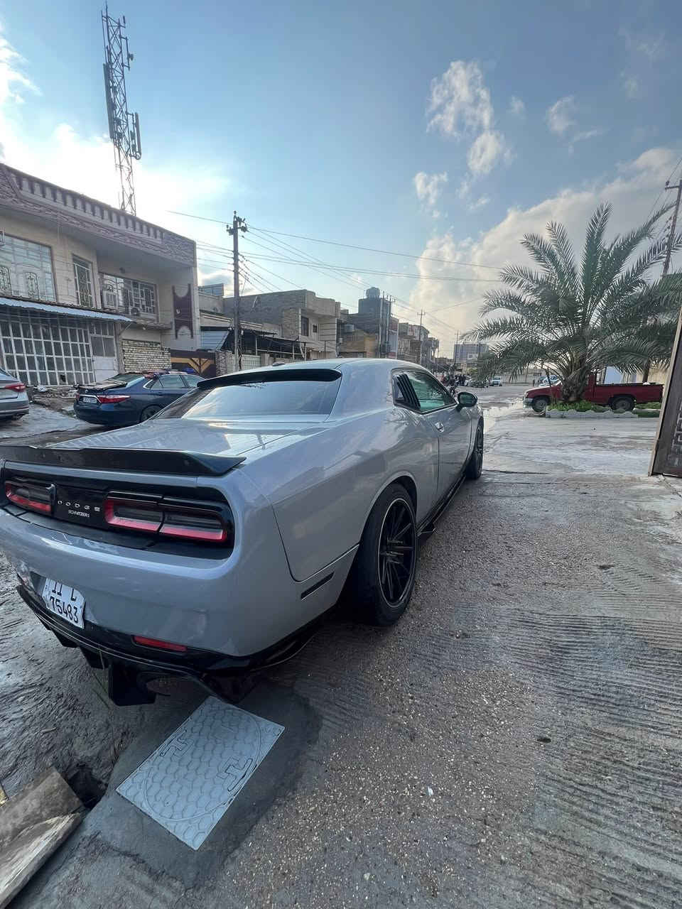 السلام عليكم 
جالنجر للبيع 

*تبديل لون 

موديل 2019 SXT

السياره مصروف عليه 

عداد المسافه 90mi حقيقي

1.منضومة تبريد جديدة
2.السياره كير ومكينة شرط 
3.اكسل شرط
4.حدادية خلفية 100% 
5.حدادية اماميه 75%
6.دبات ريمونت 
7.دوشمة الداخل عمل كراج شنايزر 
8.تخم تاير جديد 
9.تو ويل sxt

رقم بغداد باسمي. 
رقم التواصل: ***********

السيارة كاملة مكمله عدا الدهن والبانزين ما تضيف شي 
السياره رايده 132 ورقه وبيه مجال بسيط 

هذا رقم الشاصي 

2C3CDZAG5KH617561

