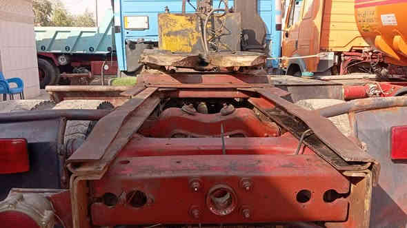 للبيع تريد بس راس يرهم تريد بس عربانه ترهم ألبي تريله نساف موديل 83 محرك 44 جديد كير ابو البرميل جديد أكسل جيف مع عربانه 3 دناكير جاهزه للعمل رقم بغداد تحويل فوراً السعر 190 ورقه وبيها مجال مكاني الفلوجه معرض الوطن للاستفسار ه‍ *********** ه‍ ***********
