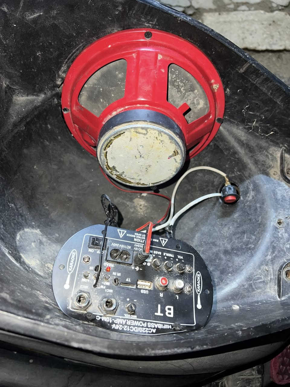 دمام للبيع مستعجل عليه كلش ب35  قفلة ماكو هيج سعر هو والجنطة صوتة كلش قوي وحلو مكاني بغداد دورة
رقمي:***********
