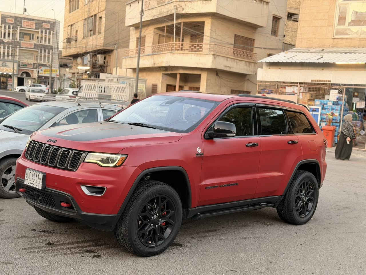 جيب موديل 2017 ترايل هوك 
فول مواصفات ام الجكات وأم الرادات الامامي 
گشنات حار بارد فتحة سقف بانورما 
كشنات مخمل ومختمة ترايل هوك 
دركه مختمة وبيها هيتر
محرك 5.7 هيمي محرك وكير بلادي ماملعوب بيهن مكفولات  
السياره مغلفه bbf طافي بي ضمان 5 سنوات 
صور الحادث بالمنشور 
ماشيه 94 ميل واذا بالكيلو 150 الف 
السياره بيها دوسات كهربائيه 
وصدر كله جديد امامي خلفي 
وعندي الوصولات مالته بي ضمان 5 اشهر 
تخم تاير جديد السياره مال جناي مو مال معارض
سعرها جداً مناسب والسياره جدا نضيفه 
215 مجال بسيط 
واذا اكو مراوس ويا جارجر 
عليها غرامه 650 الف تنزل من سعرها 
تحويل شوكت شوكت ما يعجبك باسم صديقي
ملاحضه بسيطه اكو شخط بين البابين 
وبارد بالجاملغ الخلفي 

العنوان بغداد الأعظمية 

‭0786 972 3109‬
