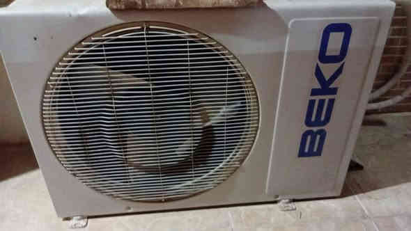 سلام عليكم ورحمه الله سبلت بيكو طن ونص شغال مابي اي عيب تبريد تدفئه بشرط الفحص  موجود في هفالان السعر المطلوب ٢٥٠ الف بي مجال كلش قليل ***********0
