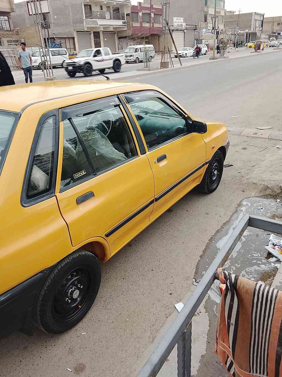 سلام عليكم ورحمه الله وبركاته سايبه للبيع موديل 12 رقم بغداد مصفره هيهة وغرامات  مكينه كير شواصي نضيفات تخم تاير جديد صدر جديد كهربائيات كلها شغاله دوشمه جديده سياره حلوه وكامله مناقصه شي السعر 26 تحويل مباشر هاي تفاصيل السياره للمكان بغداد البياع التصال ***********
