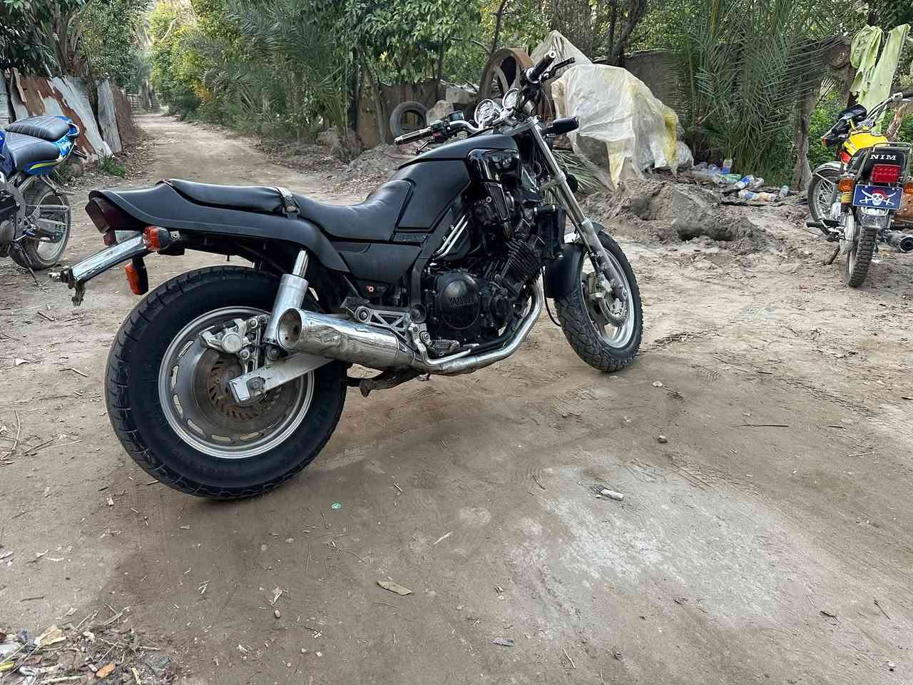 السلام عليكم دراجه ياماها FZX750 دراجه كلاسيك محرك اربعه سلندر 20 ولف كلچ هايدروليك تبريد مي عندك كيج حماوه وكلوب بانزين شلعة تخبل معدل شكاكي تمشي بيها متسمع بس صوت الونين يراد لها ترتيب الي تفيده خل يدخل خاص وبخدمه الجميع السعر 10 ورقات وبيها مجال مكان بغداد كريعات


**إذا كنت صاحب هذا الإعلان وتريد حذفه لأي سبب، رجاءا أرسل رسالة إلى الدعم الفني**