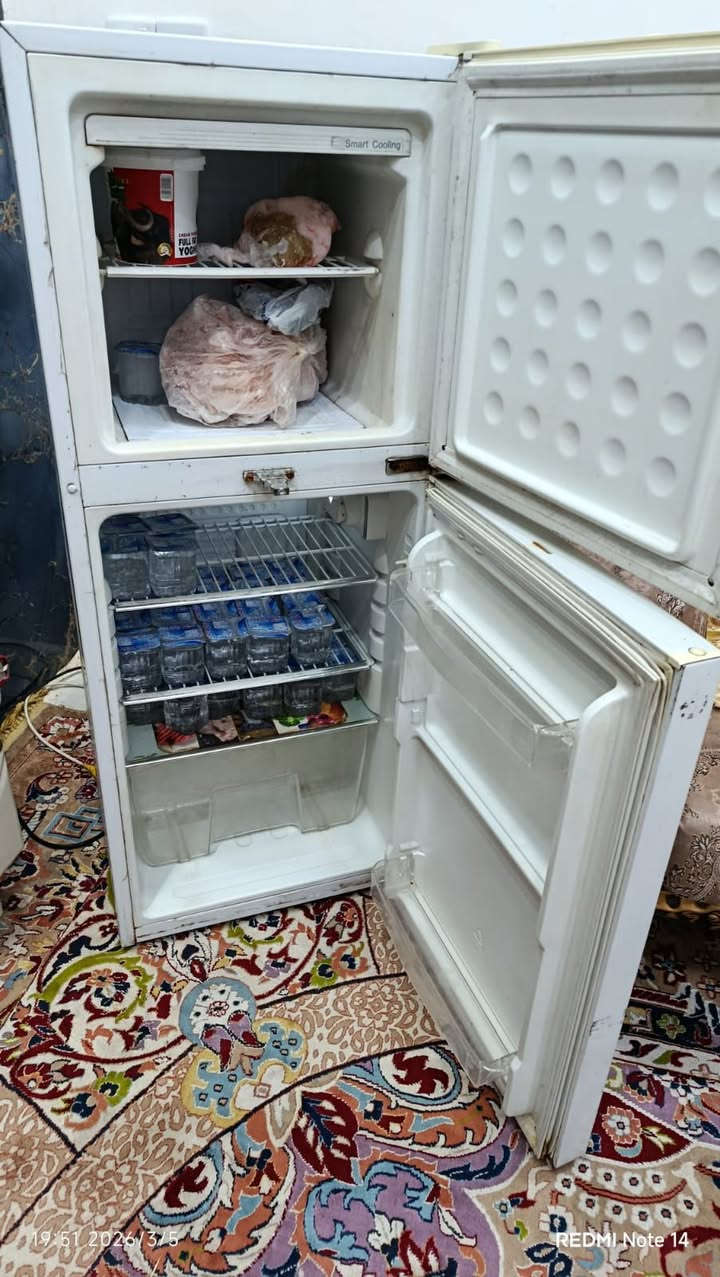 ثلاجة كينوود 8 قدم شغالة
تجميد فوك وجوة 
للاستفسار عن السعر خاص 

هيتر 7 شمعات شغال مبي اي ضرر 
مكاني الحسينيه راشدية


**إذا كنت صاحب هذا الإعلان وتريد حذفه لأي سبب، رجاءا أرسل رسالة إلى الدعم الفني**