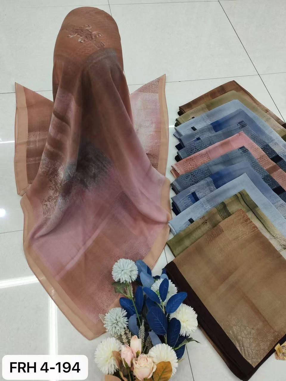 فرح العائلة شمنتظر 😃😃

ربطات جرجيت خامه تخبل والسعر صدمه 😱😱😱
بس ب5 والتوصيل متوفر جميع المحافظات

للطلب عبر الواتساب ***********
