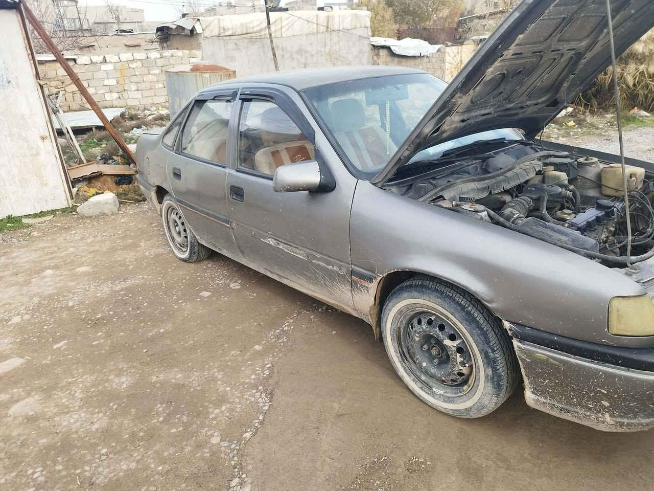 السلام عليكم سيارة فكترا حجم 16رقم نينوى ألماني كير شرط محرك نفخ طخم جديد وايرمنيه كلها شغاله داخلها كلش نظيف السيارة طخم تاير جديد كابون بانزين بيها السيارة صبغ عام جماليه بيها تصليح بل التكمه شي بسيط بدون ضرر سنويا مشروع وطني الشرعي يبيعك السعر 30 بيها مجال للاستفسار الاتصال عل الرقم التالي *********** عنوان السيارة موصل حي الانتصار ابيع نقد بس وبدون معارض بيع فقط ومدة ماابيع اخوان كل التفاصيل ذكرت ومكلف بل النشر
