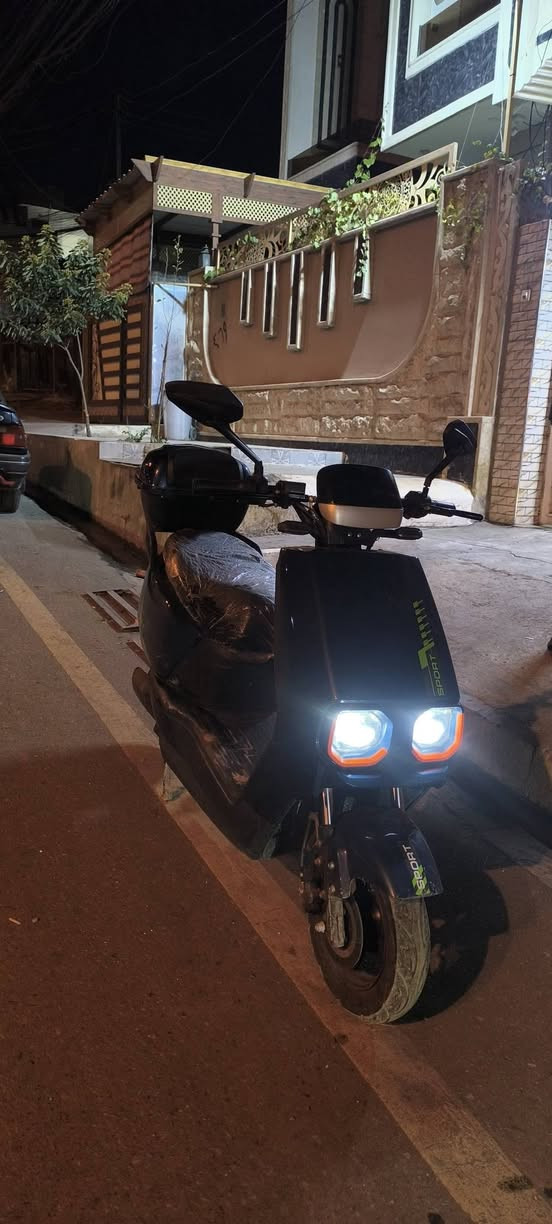 شحن للبيع 
بدون مراوسه 
لايت عالي وناصي دبل ايشاير تثبيت سرعه
بطاريات دبل مستخدم شهرين فقط 
ماطور شخط مابي شرط من كلشي 
يمشيك 40 كيلو وقابل للزياده 
بطاريات شرط 📍📍📍 ع فحص 
عنوان موصل ايسر حي الحدباء 
سعر 470 بي مجال بسيط مستعجل
***********
