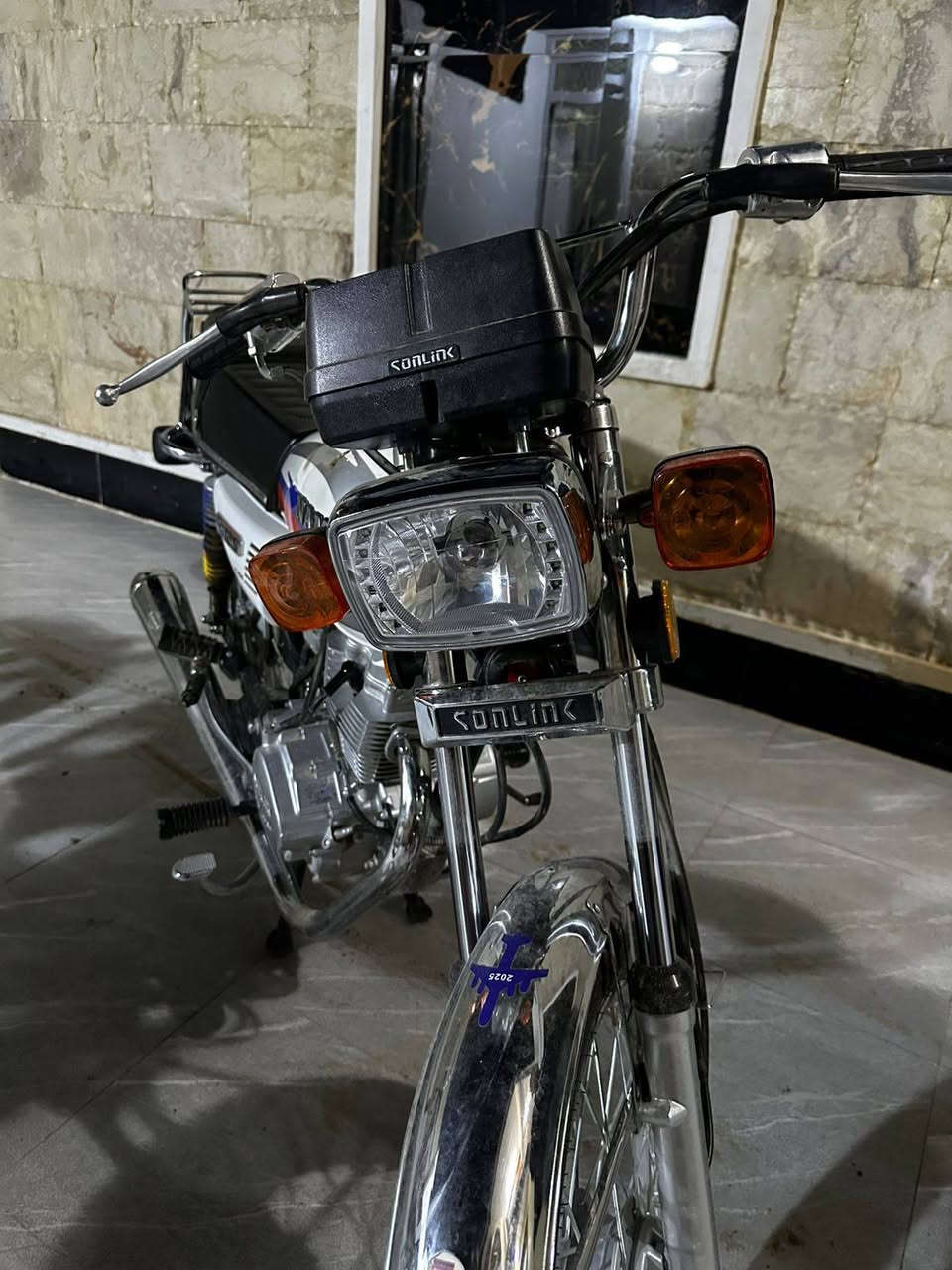 السلام عليكم دراجة نامة للبيع موديل 2025 مكفولة السعر 650 بيهة مجال


**إذا كنت صاحب هذا الإعلان وتريد حذفه لأي سبب، رجاءا أرسل رسالة إلى الدعم الفني**