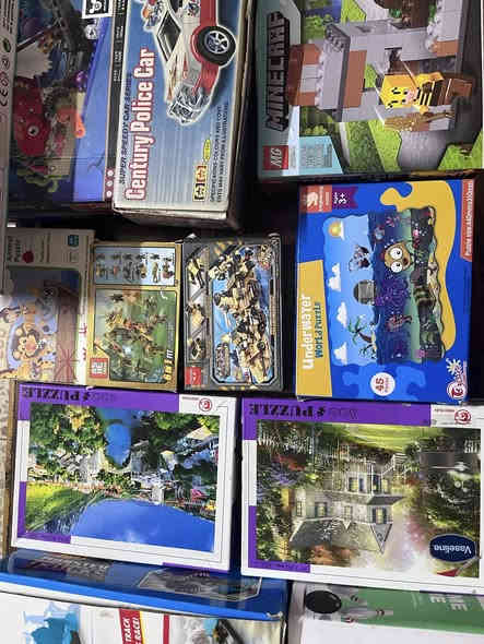 للبيع العاب شلعه  وحدة بسعر مناسب
‏***********
