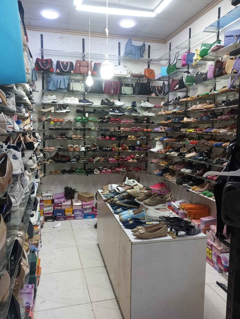 تخفيضاااات تخفيضاااات
فقط 5000

محل كله على 5000 فقط 
كل عام وانتم بخير 

محل ملك مجمع حجي قاسم


**إذا كنت صاحب هذا الإعلان وتريد حذفه لأي سبب، رجاءا أرسل رسالة إلى الدعم الفني**