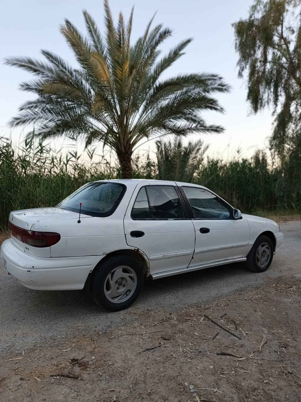 السلام عليكم
سياره كيا سيفيه موديل 1994
رقم بغداد بأسمي 
كير مكينه خير من الله مكينة مفتوح المرغوب كير عادي 
تبريد شغال نقص بس غاز  مكاني ديالى الخالص 
السعر 31وبيها مجال قليل سنويه نافذه  
رقمي ‏‪***********‬‏
