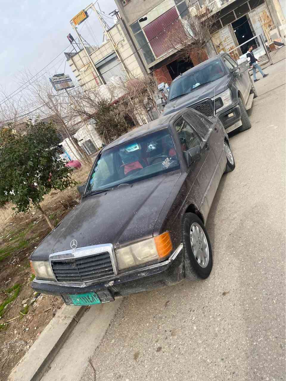 سه ره تا به نا وي خوا 
مارسيدزi300
سلايد
گيرومه كينه وئه كسل به شه رت
ته قه وره قه به شه رت
سه ياره كه بيده عمو ليدراويه 
رزيوي نيه 
كامل كاره باي به شه رت 
گيرومه كينه بيلاده 
گورينه وه شه كه م به شتي دلم بيگري 
سليماني 
***********
وه تسئه پي له سه ره السليمانية, العراق
