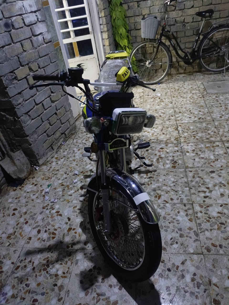 سلام عليكم دراجه للبيع ايراني 4كير مديل 2024 دراجه بعده جديده كلش مكفوله من تاير للتاير اوراق كامله سعر ب650 وبيه مجال المكان العبيدي حي الراسه شراي يخابر ***********
