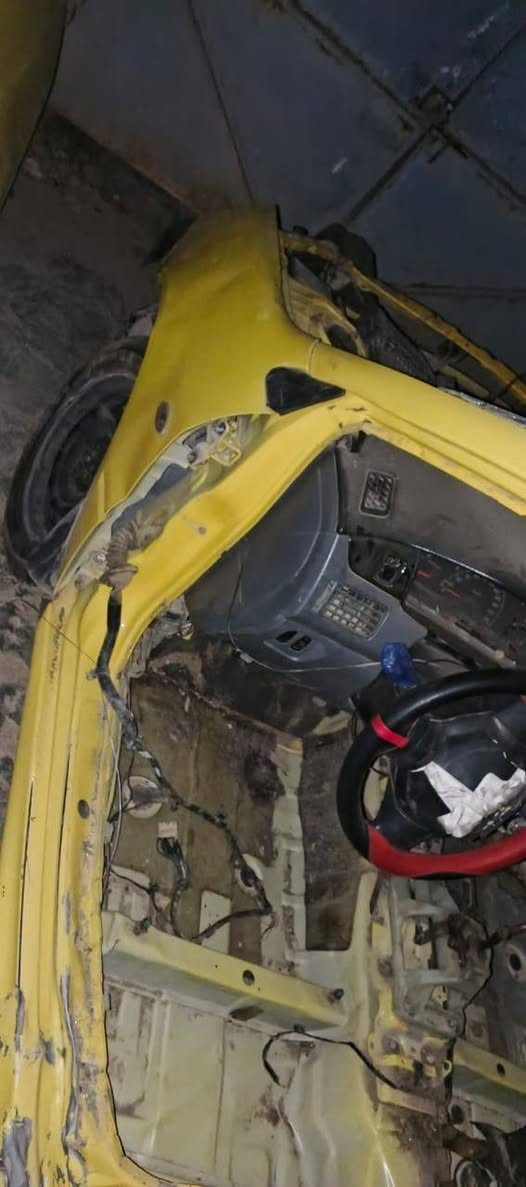 لانسر للبيع فقط موديل 2010 رقم بغداد ابيعه على حادثة سعر 35 قفل 
‏‪ 0787 705 7598
