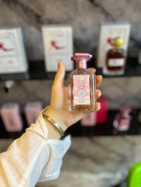 عطور نسائية • عطر نسائي • عطور • عطر • مستحضرات تجميل • عرض عطور • عطر...