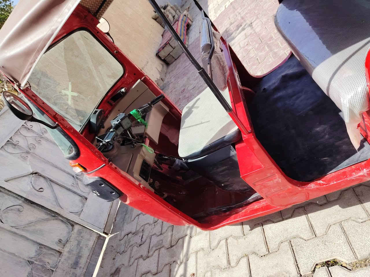 للبيع تكتك معمره موديل 17
سعر 3300 وبيه مجال اوراق اصولي شرط ترقيم
مكانه خان بني سعد
***********
