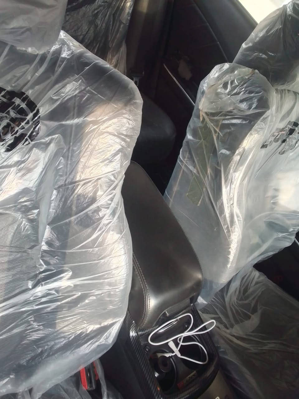 السلام عليكم للبيع جارجر 2012 RT ماكس السيارة فول  مواصفات اسلايت شفتات كامرة اماميه وخلفيه رادار أمرايات تو ويل  السيارة ليس فيها نقص السيارة ب  اسمي شرط التحويل للاستفسار على الرقم *********** واتساب 
الرقم الثاني ***********واتساب
