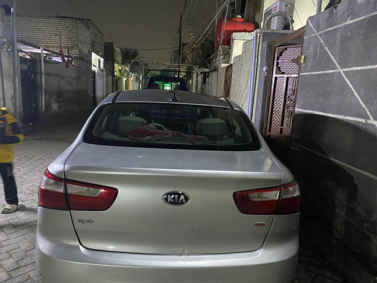 السلام عليكم كيا ريو وارد امريكي موديل2016 حادثه جنطة بدون داخل السياره حلوه وخير من الله بدون ادواز وين ميعجبك اخذ تراي يحتاج ترتيب
السعر 85 وبيه مجال 
*********** غير متواجد على الواتساب
