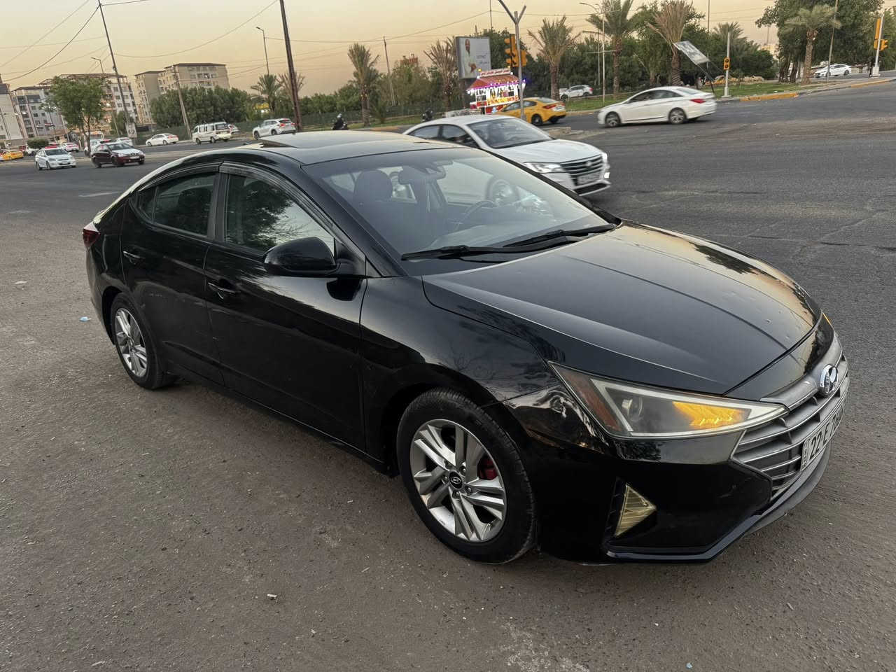 سلام عليكم النترا موديل 2020  محرك 2000 دوش بلادي السياره  الحادث بل منشور بيها ماشيه 66 جاملغ وبنيد مبدلات ولباقي مكفول مواصفات فول فتحه بصمه تحكم ستيرن ورادار جانبي وامامي وقياده ذاتيه وحساسات بل دعاميات السعر 116  مكاني بغداد ***********
