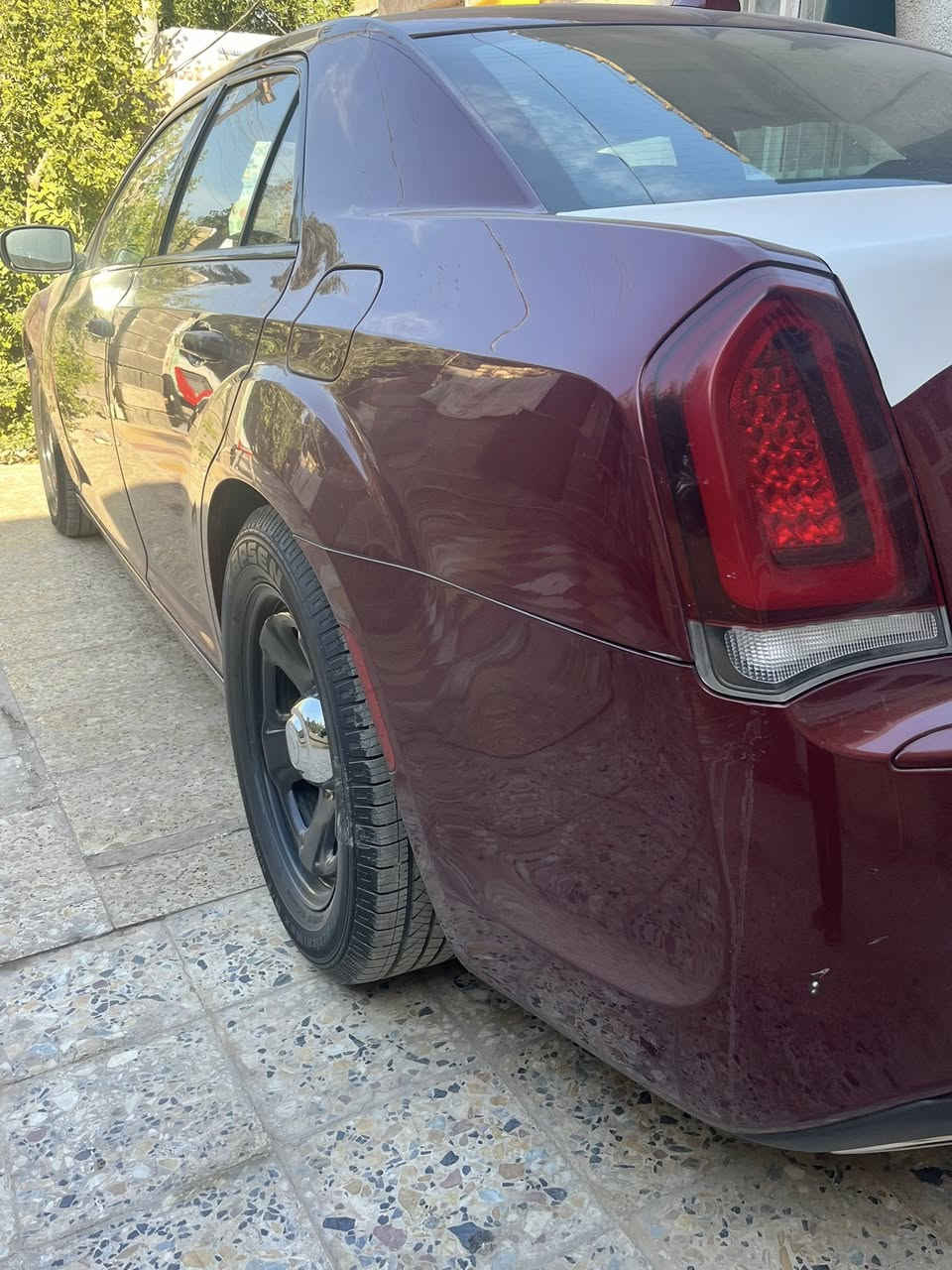 السلام عليكم ورحمة الله 
كرايسلر موديل 2019
رقم أربيل بأسمي 
حادثها بنيد وجاملغ صفحة السائق
والبابين صفحة اليمين بأمريكا 
السعر 187 $

استفسار اكثر ع خاص 
المكان بغداد 
***********
