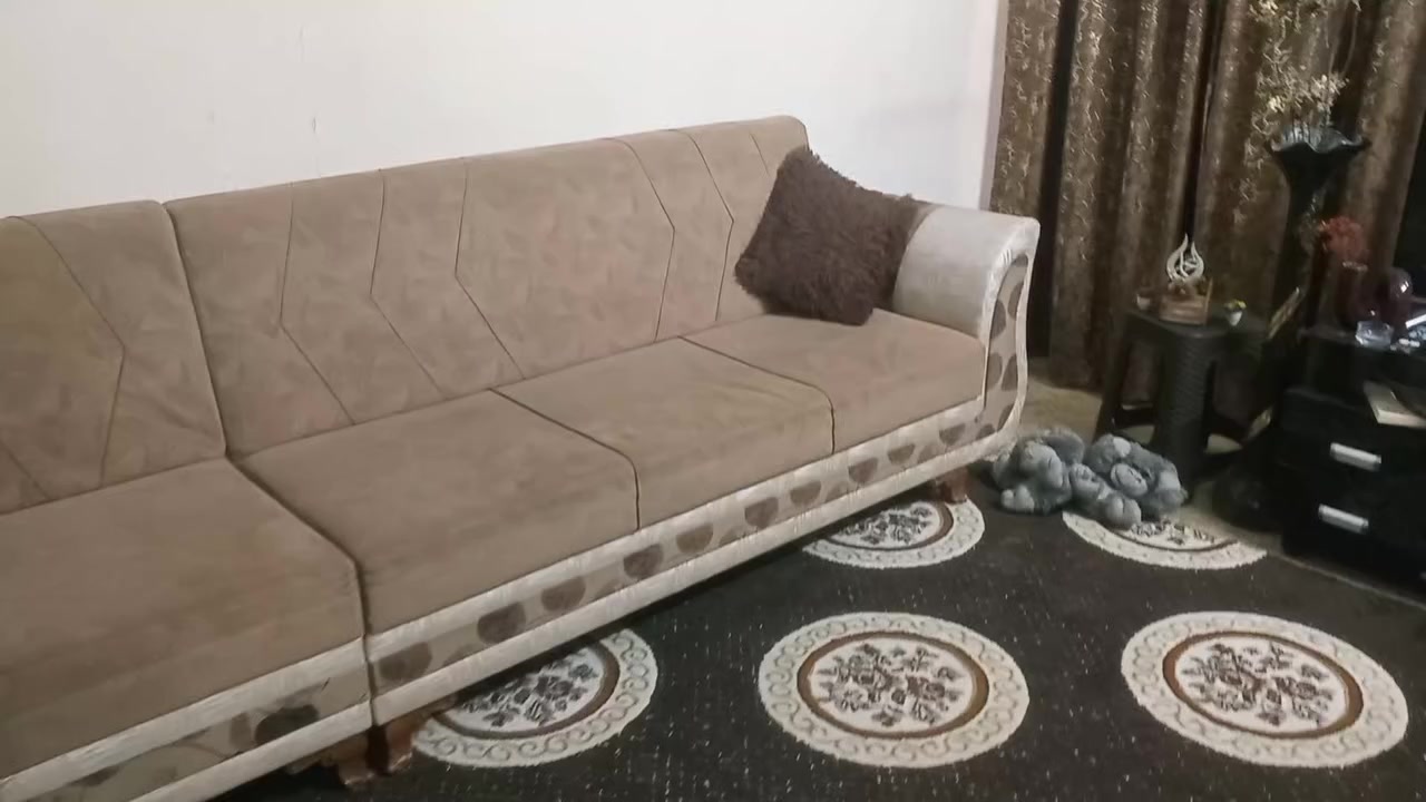 ديوان للبيع السعر 200 الاتصال عل رقم
***********
