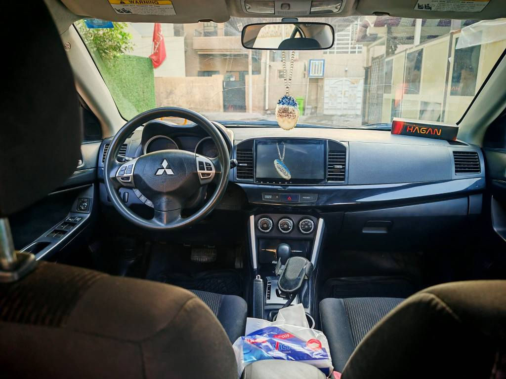 السلام عليكم
لانسر قرش للبيع 2016

محرك 2.4 دفع رباعي

ماشية 110 الف ميل

ضربتها جاملغ وبنيد رجعات بارد

كير ومحرك مكفولات سياره نشطه

السعر  93
نقوصات بسيطه

السياره باسمي الجاد يتواصل ويايه

للتواصل عبر الواتساب

*********** بغداد, العراق
