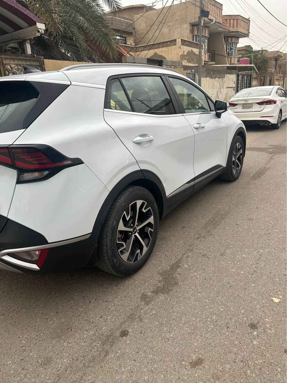 سبورتج 2024 اربيل خليجي 
محرك 2000. بصمة سايد بريك بصمه تبريد خلفي شاشة متصله تحكمات حساسات كامرة دوارة وبعد مواصفات السيارة كفالة عامه عدا بارد جاملغ امامي واضح بالصور ماشيه 45 الف ورقمي *********** البصرة, العراق
