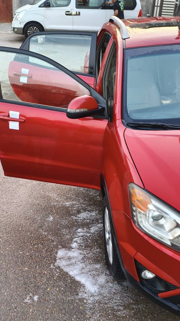 سانك يونك كوراندو كوري 
أستيشن  موديل 2016
رقم اربيل 
سنويته تنتهي بـ٢٠٢٩ 
راعية بالبصرة مكانه بالبصرة 
كير مكينه كفاله 
حدادية 90%  تبريد شغال 
السيارة بيه صبغ باب وبند وطخه بالباب الثاني 

الصور هي تحكم على نظافته
السعر 80 $. وبيه مجال للشراي
متواجد على وتساب فقط 
*********** البصرة, العراق
