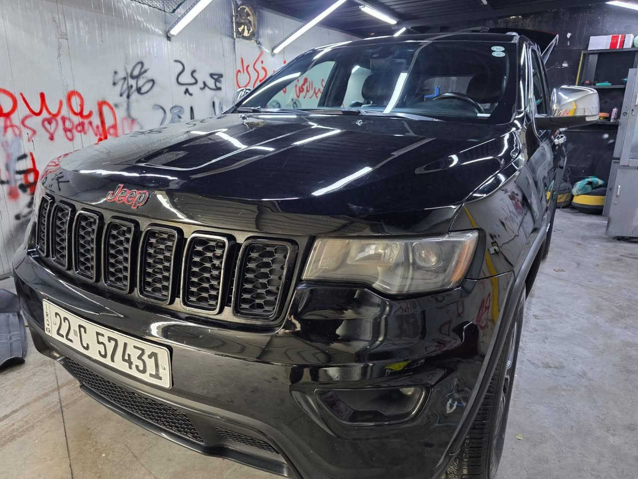 جيب شيروكي اصل 2017
فول لمتد فور ويل تحكم ستيرن كشن تدفئه كهرباء 
صبغ جاملغ وبنيد باب سايق تبديل بلاد سياره نظيفه حيل مال جني تخم تاير حداديه كله جاهزه اي نقص مابيه رقم أربيل سنويه جديده هزه جديده تحويل مباشر عنوان بغداد حي الجهاد ***********
