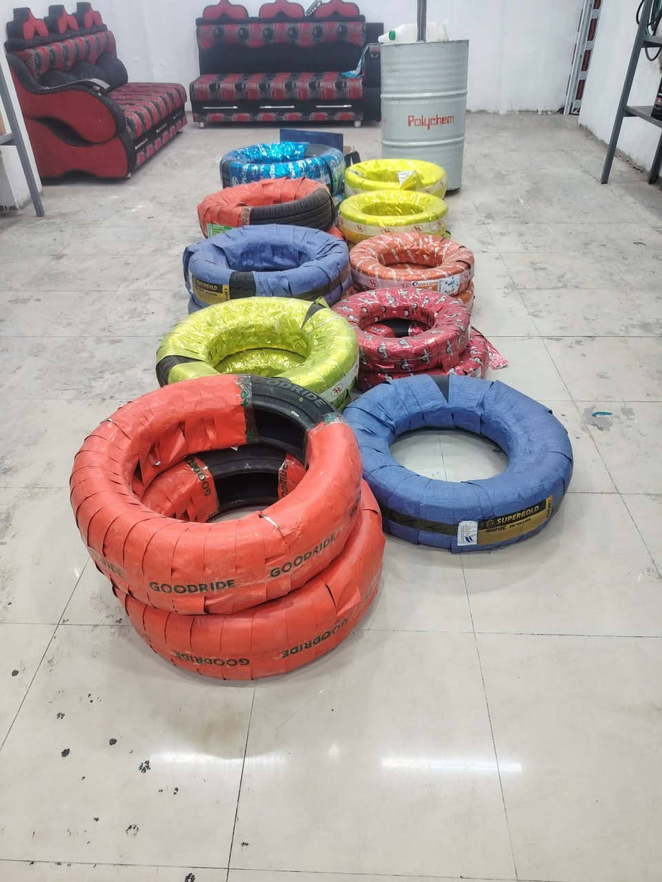 �🔧 افتتاح جديد في القائم 🔧🚗
تم بعون الله افتتاح مركز وخدمات يوسف بإدارة ثامر عواد عبيد لخدمة أصحاب السيارات وتقديم أفضل الخدمات وبأسعار مناسبة.

✅ تبديل دهن بجميع الأنواع الأصلية

✅ بنچر

✅ بلنص إلكتروني دقيق

✅ زيوت سيارات بمختلف الأنواع

✅ بطاريات

✅ إطارات

💬 الشغل مضمون والنصيحة قبل الشغل، ثامر معروف بأخلاقه وتعاملِه الطيب ويحرص على الشغل الزين لزباينه.

📍 العنوان: الشارع الحولي الغربي – تقريباً مقابل دائرة الكهرباء.

حياكم الله ونورتونا، ونسعد بخدمتكم في أي وقت.

الرزق على الله والبركة بوجودكم


**إذا كنت صاحب هذا الإعلان وتريد حذفه لأي سبب، رجاءا أرسل رسالة إلى الدعم الفني**