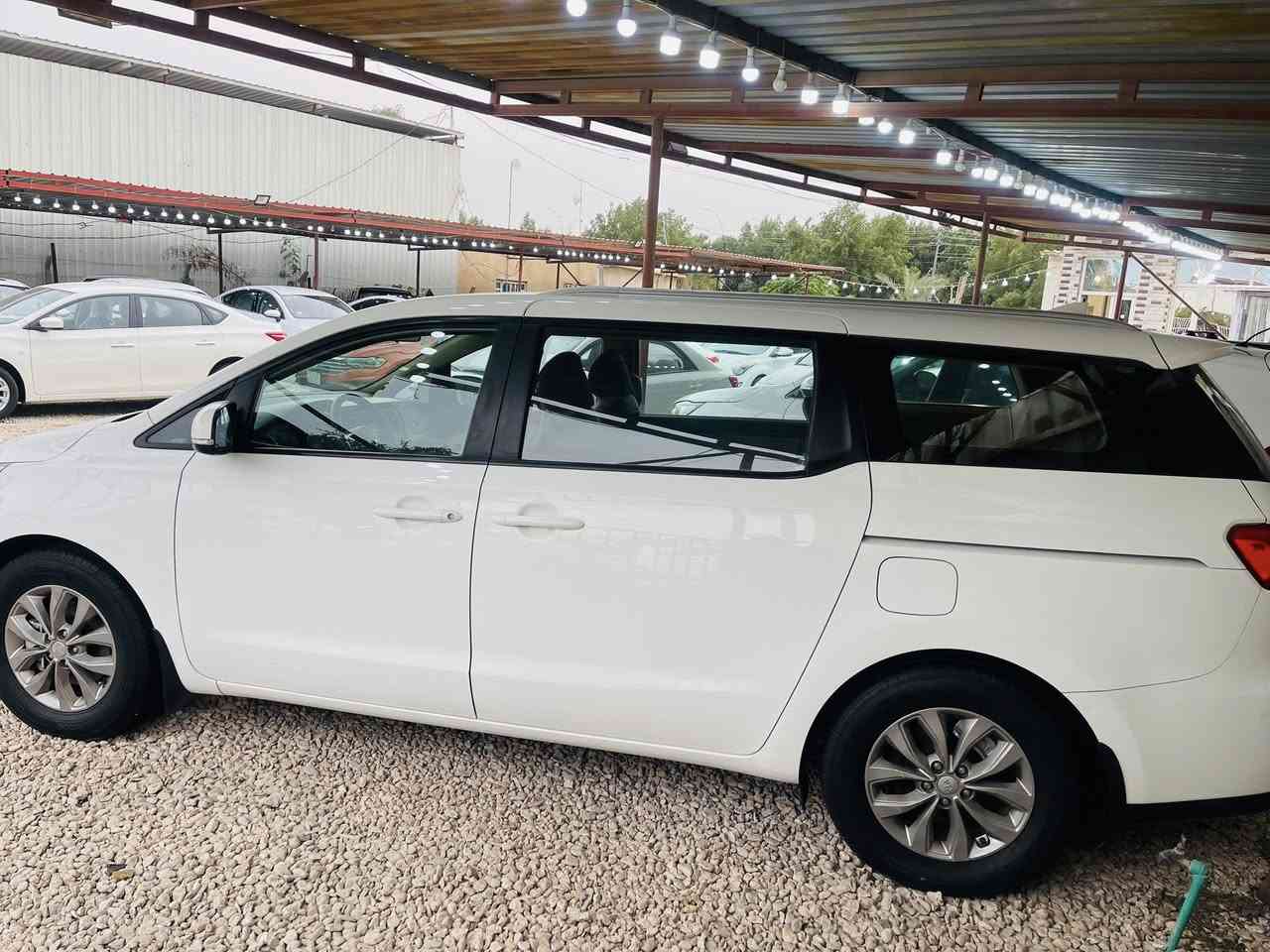 كيا كرنفال 2019 خليجي
كيا كرنفال 2019 خليجي ( كفالة عامة ) 
مكفوله من الصبغ والتبديل والبارد 
رقم اربيل جديد بأسمي تحويل او وكالة حاضر 
محرك 6 سلندر 3500 
7 راكب 
3 قطع تبريد 
داخل بيجي 
شاشة كبيره 
حساسات 
كشافات 
تحكمات مقود 
اشاره بالمري 
سياره جديده وجاهزه بدون نقص 

السعر / 227$ ورقة 
العنوان كربلاء  المقدسه 
***********
