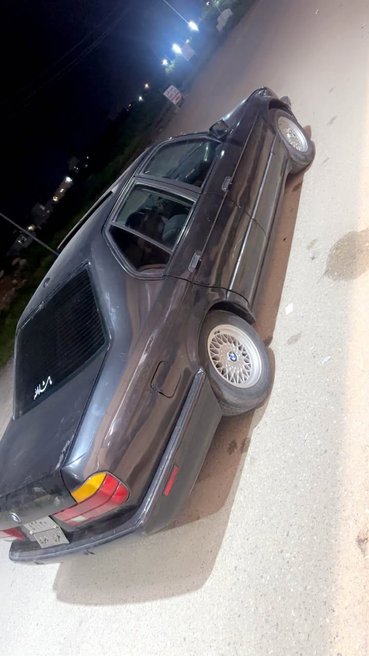 Bmw 1992 730 بلاد
كير مكينه تبريد شرط طخم تايرات. داخل جديد  تراي وين ماتريد بدون دعم عام جماليه اثر جراد مكان سيارة دهوك عليها غرامات 10ورقات ينزل من السعر  وكاله وتحويل شرط السعر 53$ ومجال 
للاستفسار *********** سميل, دهوك
