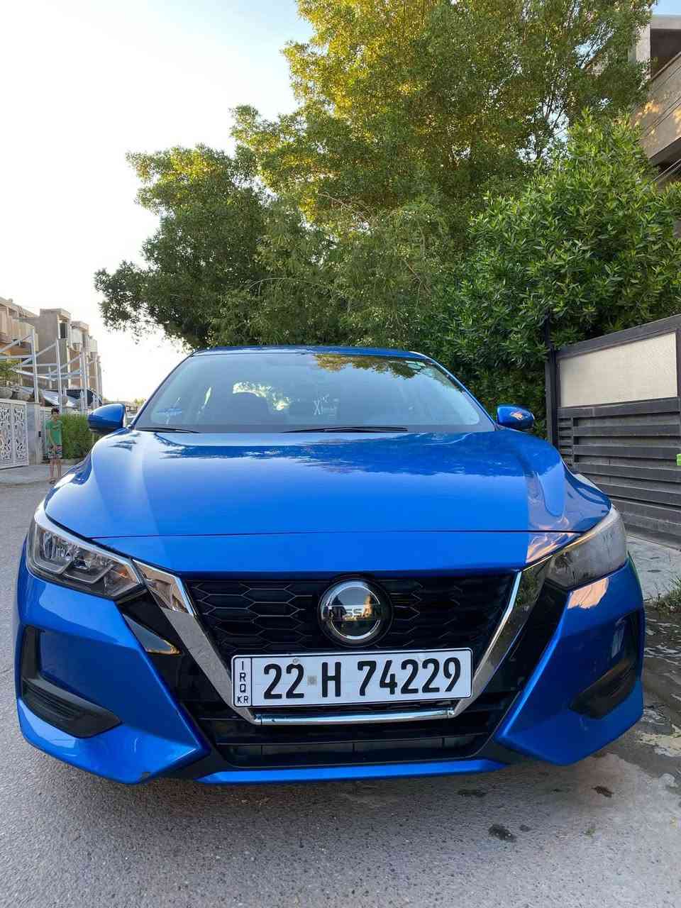 السلام عليكم
نيسان سنترا 2020 مواصفات SV
رقم اربيل الجديد 
لون ازرق بحري جميل جدا 
السياره جديده بعدها 
مواصفات  

مواصفات sv 
محرك 2000 
بصمة تشغيل 
بصمة ابوب 
رادار امامي خلفي جانبي
قيادة ذاتيه تحديد مسار
شاشه ايباد تدعم كار بلي 
كامرا خلفيه دواره 
حساس خلفي
فول تحكم استيرن جهتين
كروز سرعه 
سايد بريك بالرجل 
وباقي المواصفات معروفة Sv 

‎نظام Eco + Sport

الضرر جاملغ خلفي بسيط جدا بدون دواخل صبغ

السعر 132 وبيها مجال بسيط 

مكان السياره بغداد - شارع فلسطين  

0771 846 3585
