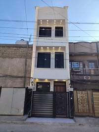 مشتمل للبيع • ٤٢م • مربع جامع سعاد النقيب