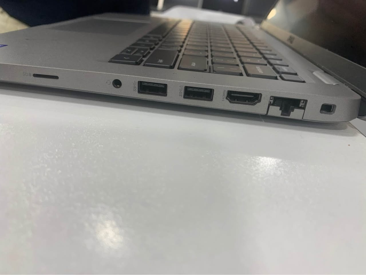Dell 5420 لابتوب 
لابتوب راقي نظافة ١٠٠ بالمية بدون خدش  
معالج core i7 جيل ١١ فئة G7 4.4 ghz 
 للبرامج الهندسية والالعاب كرت شاشة ٨ كيكا iris 
رام 16 ddr4 3200hz 
Ssd m.2 512 
شاشة  14.1 لمس FHD
كيبورد ضوئي وبصمة اصبع
استعمال قليل جدا بحكم الجديد 
معاه ماوس وجنطة والشاحن الاصلي
السعر 490
ضمان شهر بعد ما تستلم
موجود توصيل أربيل, العراق


**إذا كنت صاحب هذا الإعلان وتريد حذفه لأي سبب، رجاءا أرسل رسالة إلى الدعم الفني**