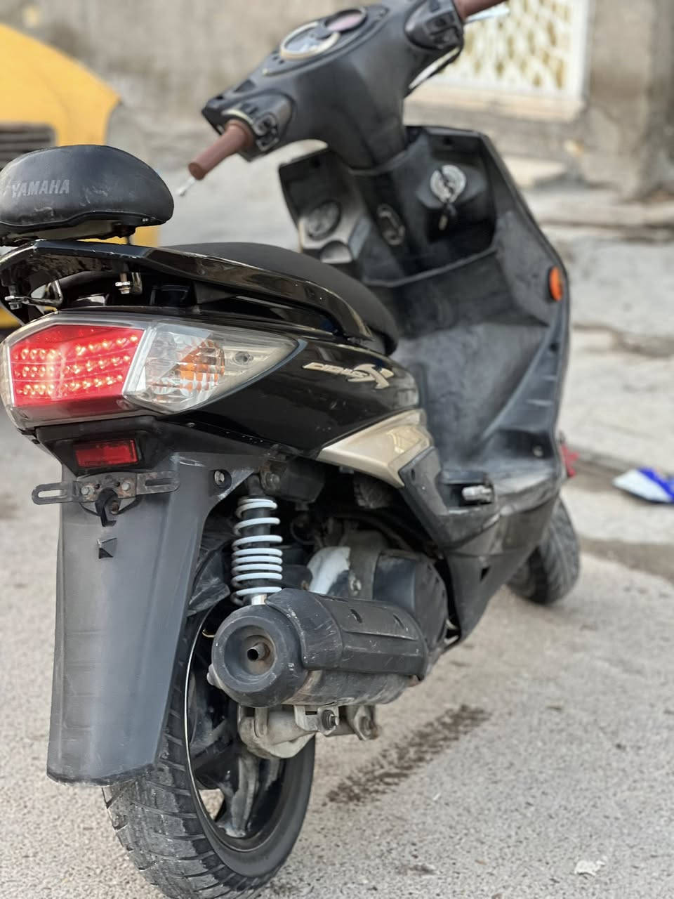 السلام عليكم غراض سكنس تجوه اصليه
سلف 2 اصليات بلادي 
زوج كلجات امامي تايون 
كلج اصلي خلفي اصلي 
*********** واتساب
