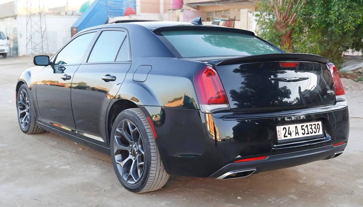 كرايسلر 300s كلين تايتل كندي
موديل 2015
الفئه S 
عداد 81 مايل 
الوحه دهوك بسمي سنويه ل2030 هزه جديده 
بانو راما 
رادار جانبي 
نقاط عمياء هيتر مرايا جانبيه 
حساس أمامي خلفي 
كاميرى 
اشاير مرايه 
شفتات استيرن
تدفئه تبريد كشنات
دمام خلفي 
حداديه وكالة تخم تاير جديد 
السعر 240 وبيها مجال بسيط 
متواجد واتساب ***********
