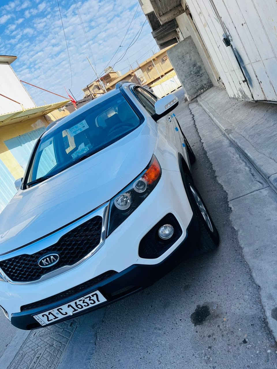 سلام عليكم البيع
سياره سورنتو 
     خلجيه 
موديل 2012
مكينه وكير جديده 
صدر وتايرات جديده 
سياره مال بيت ربع مذبله 
السياره مكينه 4اسلندر 7راكب 
تبريد خير من الله 
السياره باسمي تحويل ثاني يوم 
مكاني صلاح الدين قضاء بلد 

الاتصال ***********
