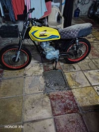 دراجه للبيع كلا كلك ما عايزه شيء السعر 225 هذا رقمي07869219496