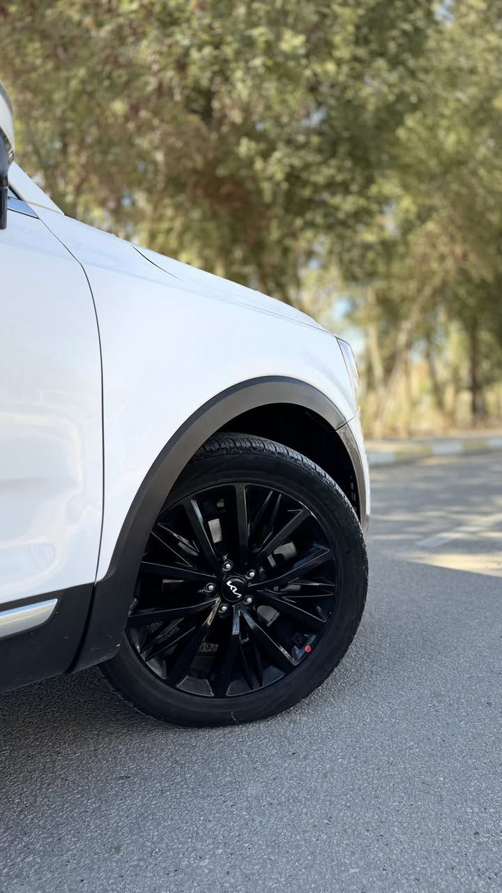 للبيع او مراوس
كيا تولرايد SX برستيج 2022 حادثه بنيد وجاملغ 

رقم الشاصي مرفق مع الصور 

فول مواصفات 

بانوراما +فتحة (فتحتين )

كشنات جلد كهرباء تدفئة تبريد

كشنات خلفية منفصلة Vip

سستم سماعات 🔊 هارمن كارد 

شاشة كبيرة 

4 كامرات جانبية وخلفية وامامية 

مري شفط 

مري قلابة 

شاشة دجتل كبيرة 

5 وضعيات قيادة 

حساسات امامي خلفي

رادارات 360 درجة 

رادار امامي تفاعلي 

نظام تحديد مسار 

نظام نقطة عمياء 

اوتو هولد 

سايد بريك بصمة 

شحن لاسلكي 

نظام ابل كاربلي 

7 مداخل USB

تحكمات ستيرن 

لدات داخلية محيطية كل ألوان تتغير بلادية 

بردات خلفية امامي 

نظام تبريد مناخ منفصل 

تبريد مركزي

لايت 4 عدسات اوتو 

نظام محافظة عل طفل مايفتح باب خلفي حال عبور سيارة 

صندوق كهرباء شفط  

ويل حجم 20 

محرك 3.8 

كير 8 

وبعد بيهة هواي مواصفات 

رقم بغداد باسمي 

السعر 305 وبيه مجال  مكان السياره بابل المسيب 

***********
